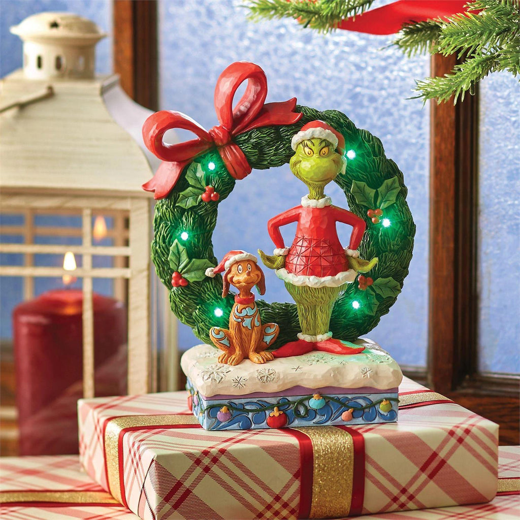 PRE-ORDER 2024 <br> Grinch by Jim Shore <br> Lit Grinch & Max in Wreath (21cm)