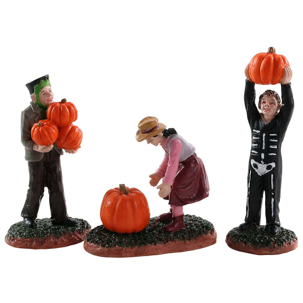 Spooky Town Figurine <br> Pumpkin Pickers, Set of 3