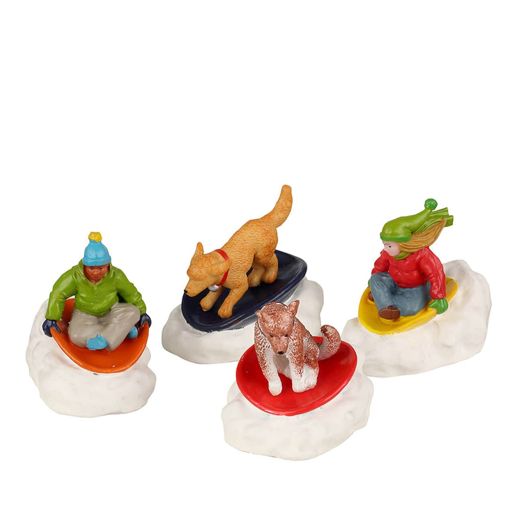 Lemax Figurine <br> Dog Snow Saucer Fun, Set of 4