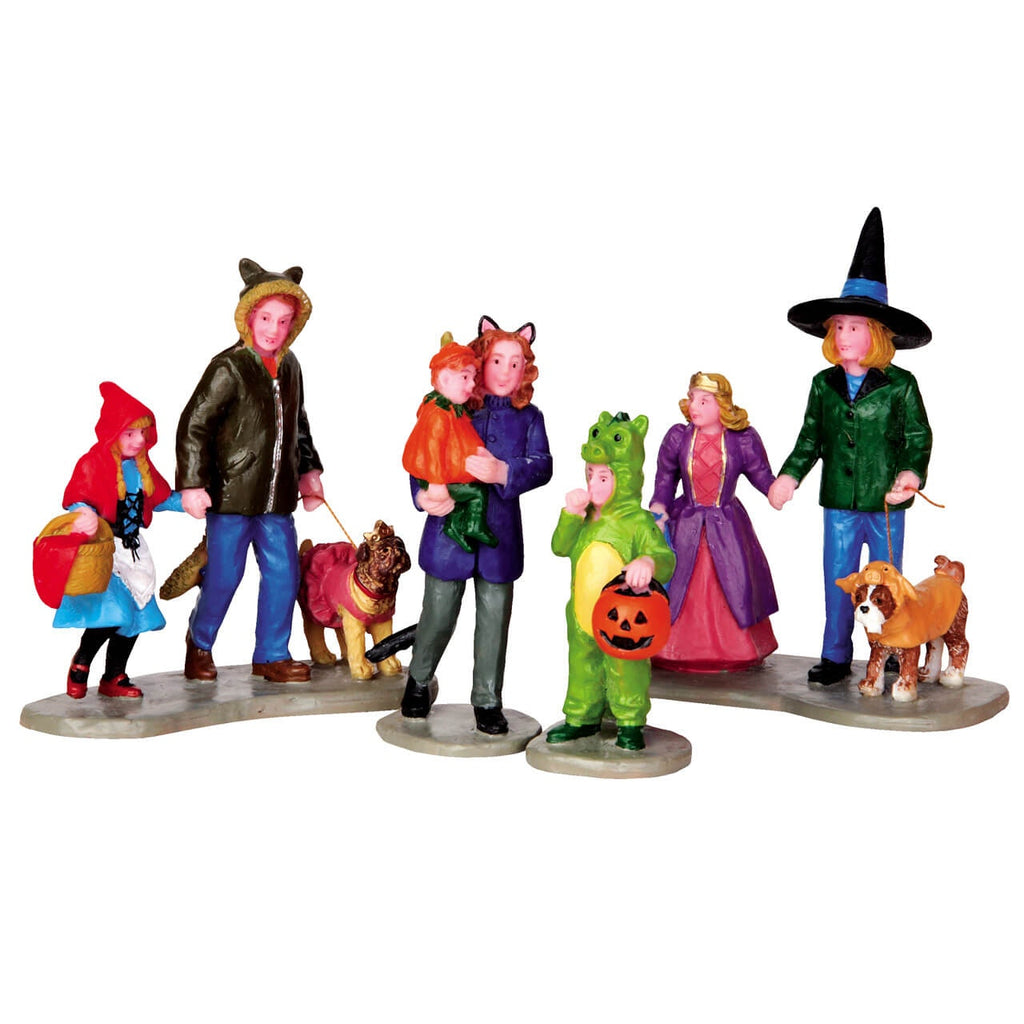 Spooky Town Figurine <br> Trick or Treating Fun, Set of 4