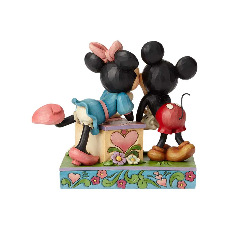 DISNEY TRADITIONS<br>Mickey and Minnie Mouse<br>"Kissing Booth"